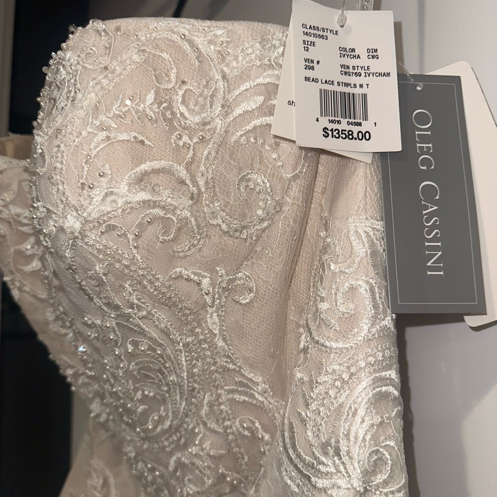 Wedding dress